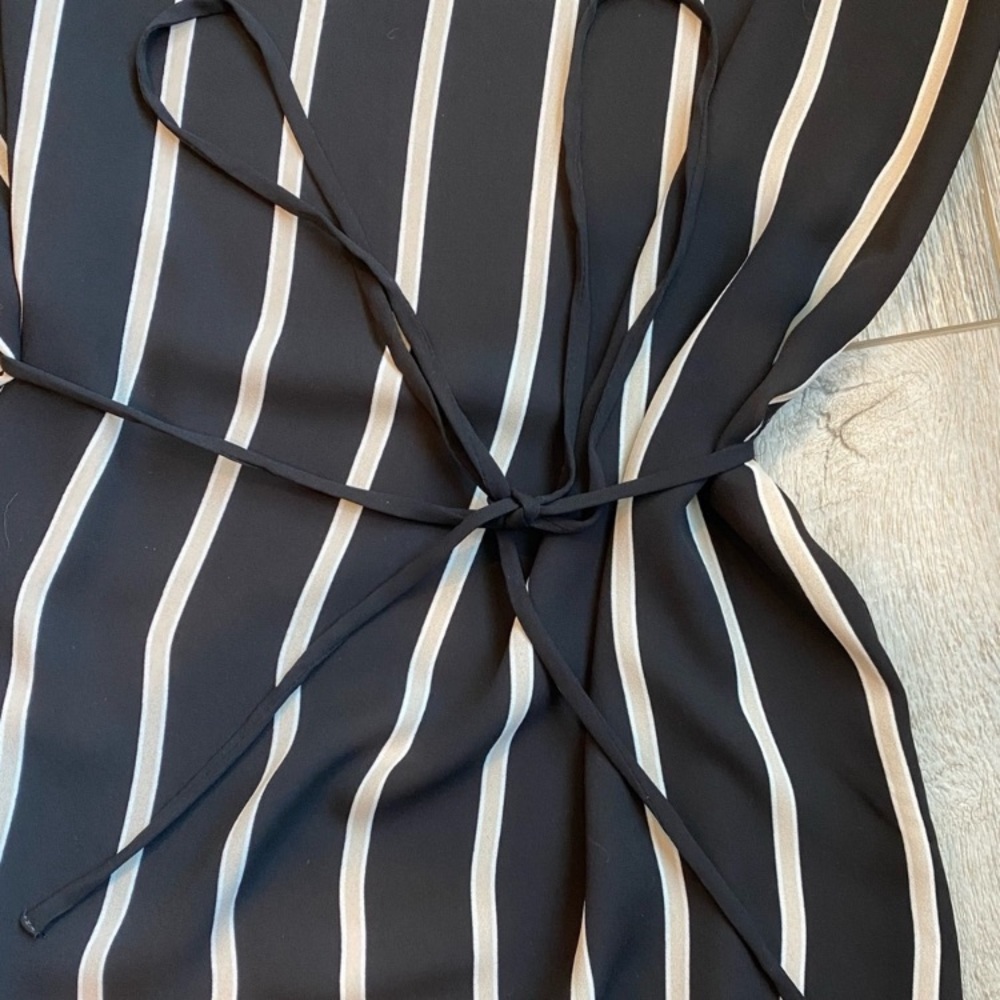 LOFT Dress - Picture 4 of 4